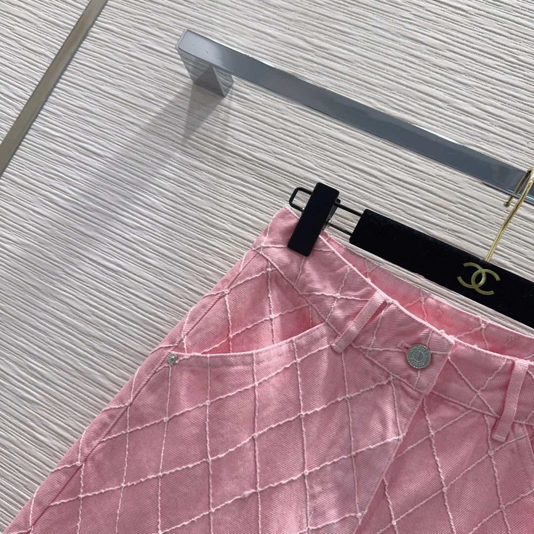 CHANEL Shorts Denim S M L B75202608041947 - Image 3