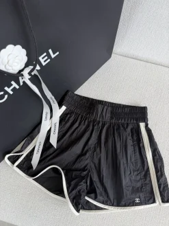 CHANEL Shorts Leather S-L C05202608042682