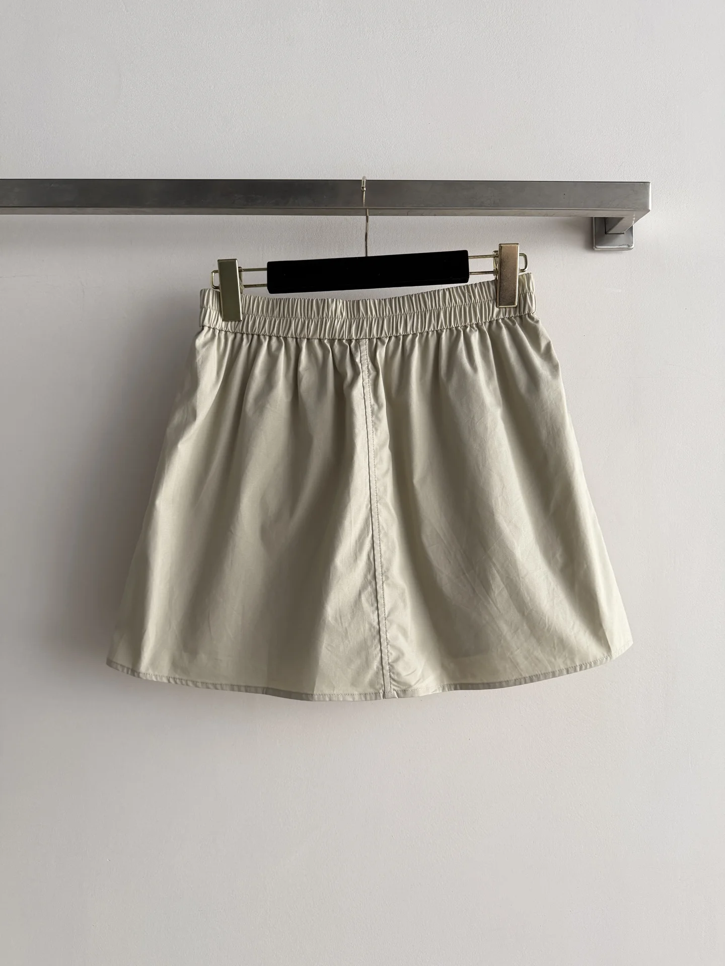 CHANEL Shorts Lightweight Fabric S M L B35202608042539 - Image 3