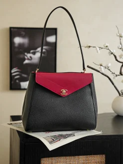 CHANEL Shoulder Bags Caviar Leather (Black-Red) One Size I30202608070764
