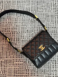 CHANEL Shoulder Bags Leather (Black-Gold) 14X5X12CM G50202608072656