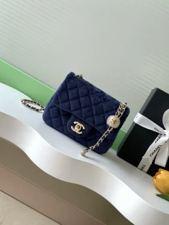 CHANEL Shoulder Bags Velvet (Navy-Gold) 13X18X7CM F20202608072664