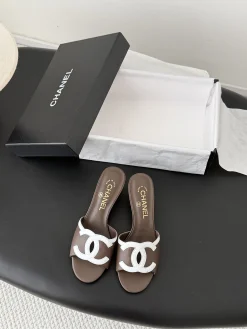 CHANEL Slides B20202608030739