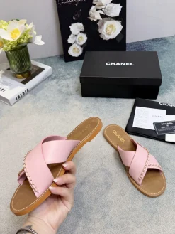 Alternative view of CHANEL Slides Calfskin Lining Lambskin EU35-43 A60202608031033
