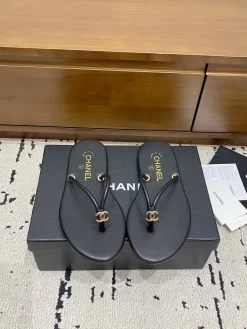 CHANEL Slides EU35-40 A60202608032884