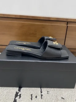 Alternative view of CHANEL Slides Lamb Leather EU35-39 B30202608032881
