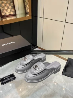 CHANEL Slides Lamb Leather EU35-40 B20202608031139