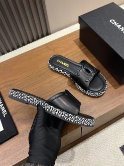 Alternative view of CHANEL Slides Lamb Leather EU35-41 B30202608030684