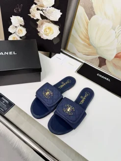 Alternative view of CHANEL Slides Leather EU35-43 A50202608031052