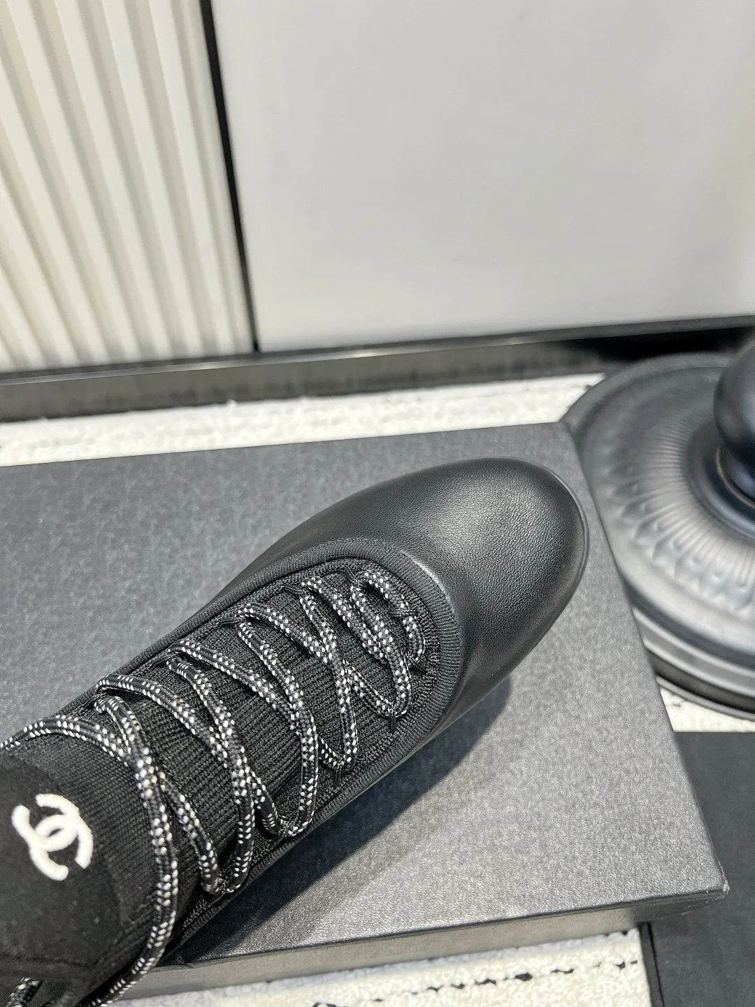 CHANEL Sneakers Lamb Leather EU35-39 B80202608030321 - Image 9
