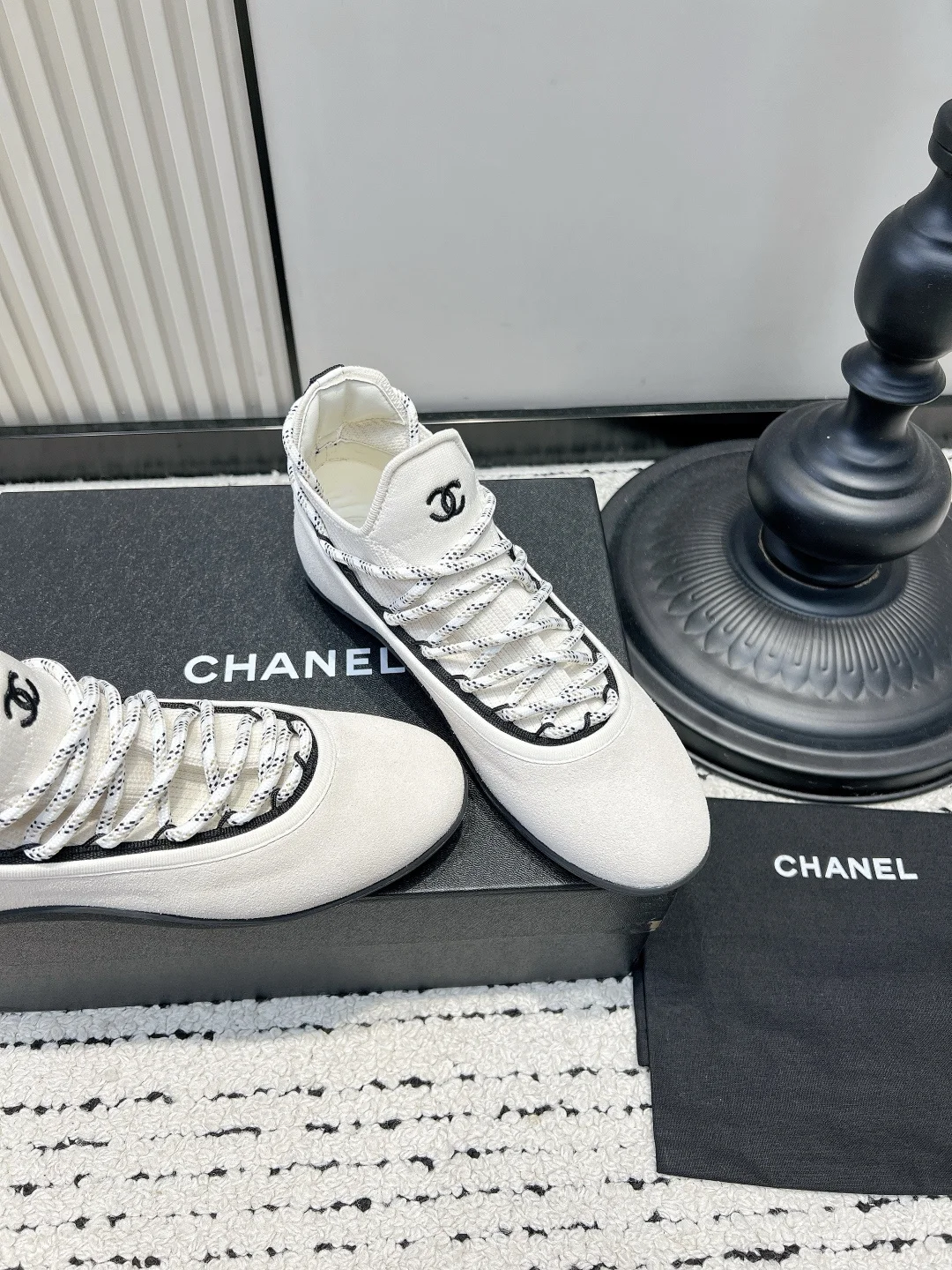 CHANEL Sneakers Lambskin Leather EU35-39 B80202608030320 - Image 4