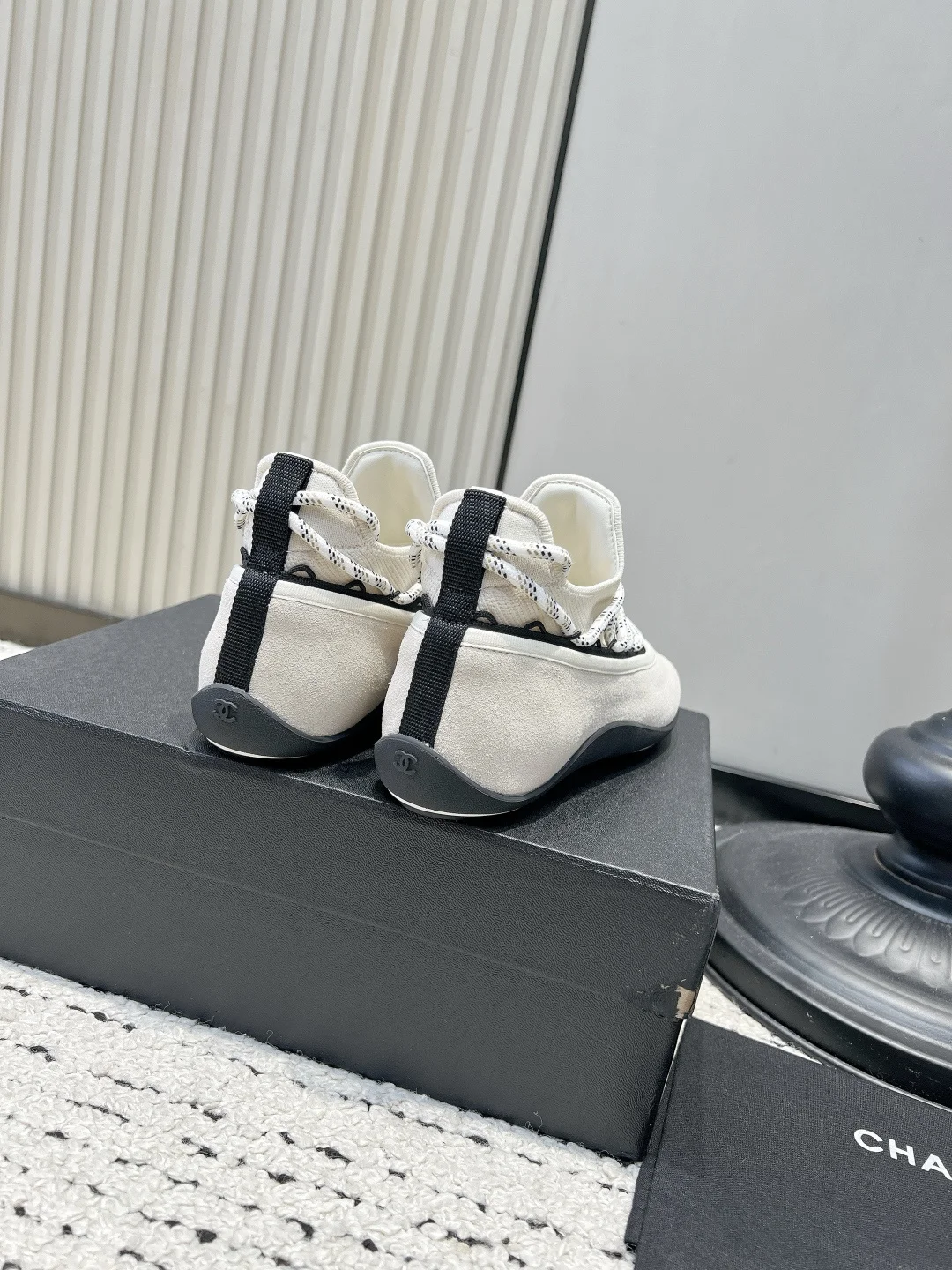 CHANEL Sneakers Lambskin Leather EU35-39 B80202608030320 - Image 6