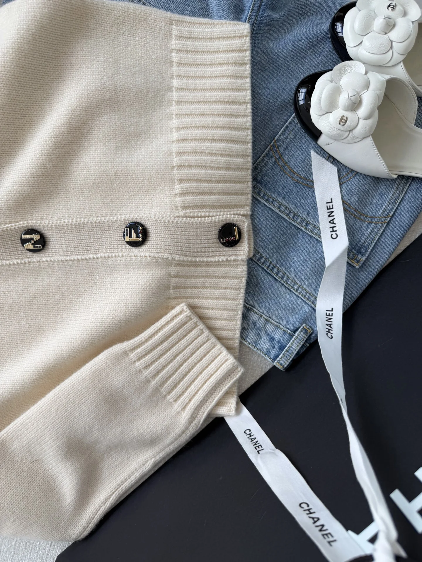 CHANEL Sweaters Cashmere S-L C75202608042593 - Image 4