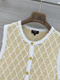 Alternative view of CHANEL Sweaters Knit S B55202608041100
