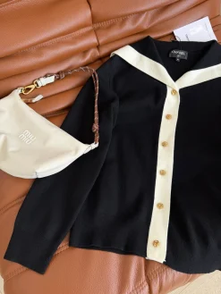 Alternative view of CHANEL Sweaters S-L B65202608040165