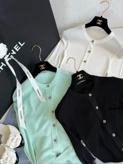 CHANEL Sweaters S-L B95202608042595