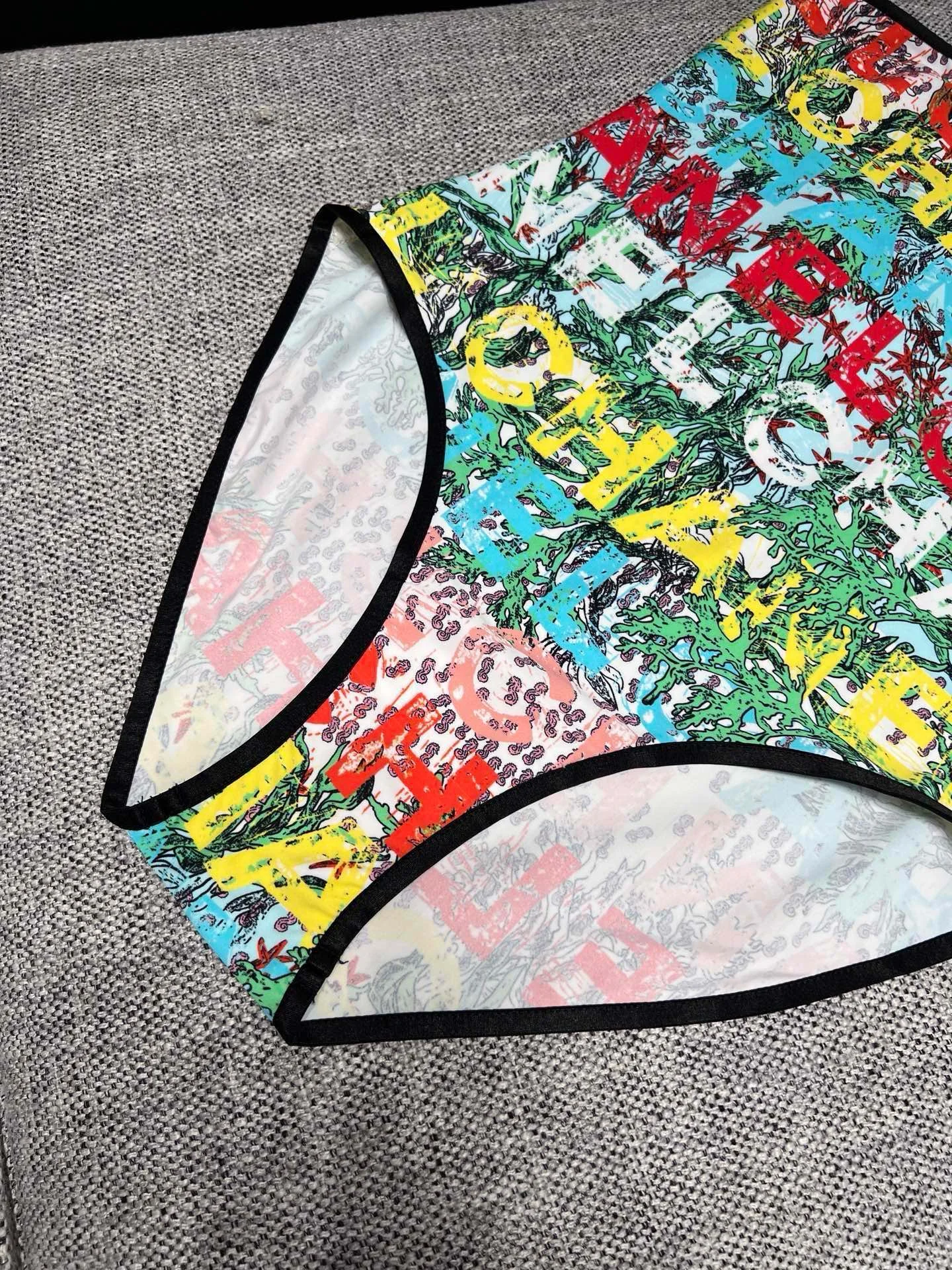 CHANEL Swimwear Elastic Fabric S-M-L B15202608040800 - Image 6