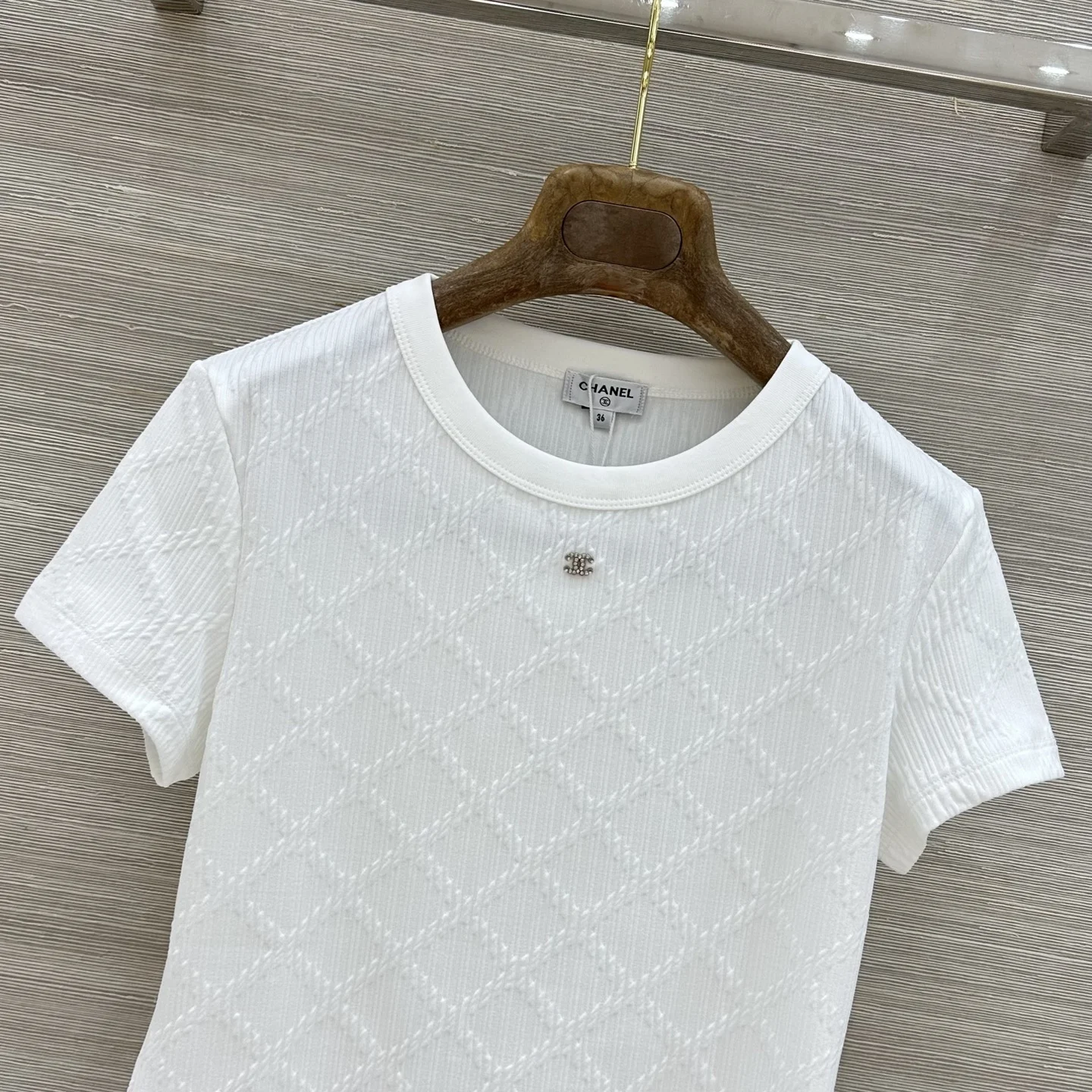 CHANEL T-shirts Cotton S A50202608041106 - Image 2
