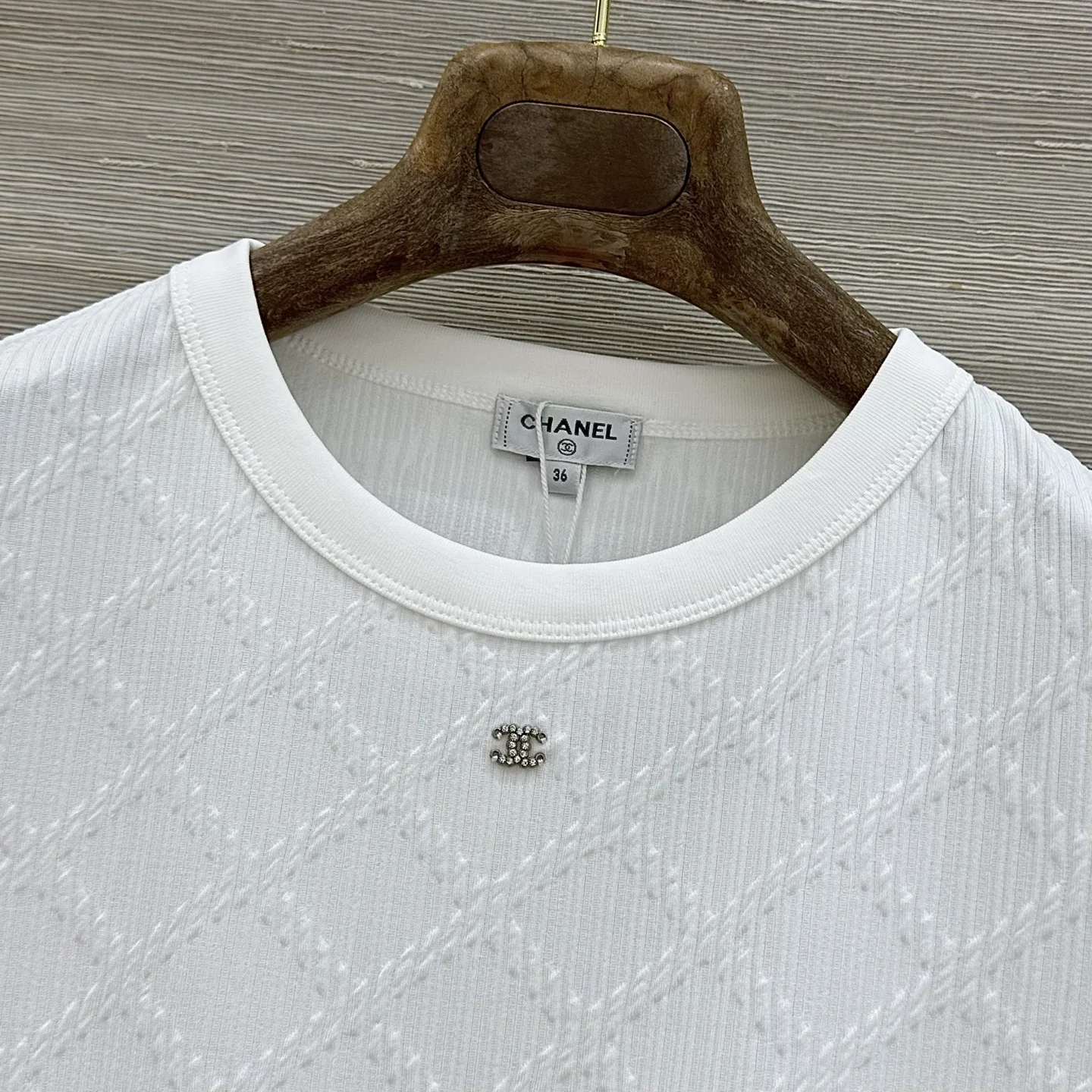 CHANEL T-shirts Cotton S A50202608041106 - Image 5