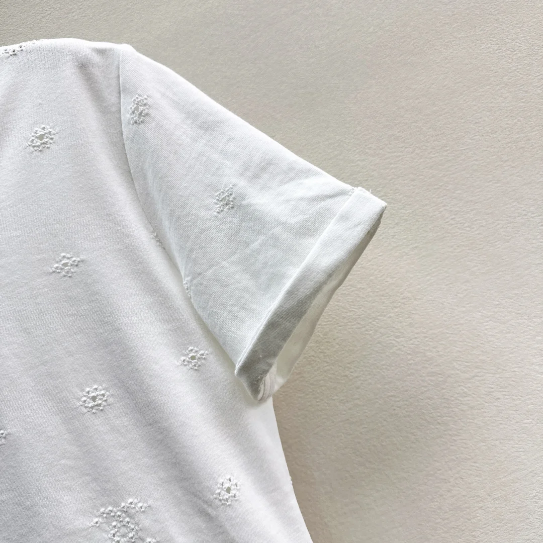 CHANEL T-shirts Cotton S-M-L A65202608042743 - Image 6