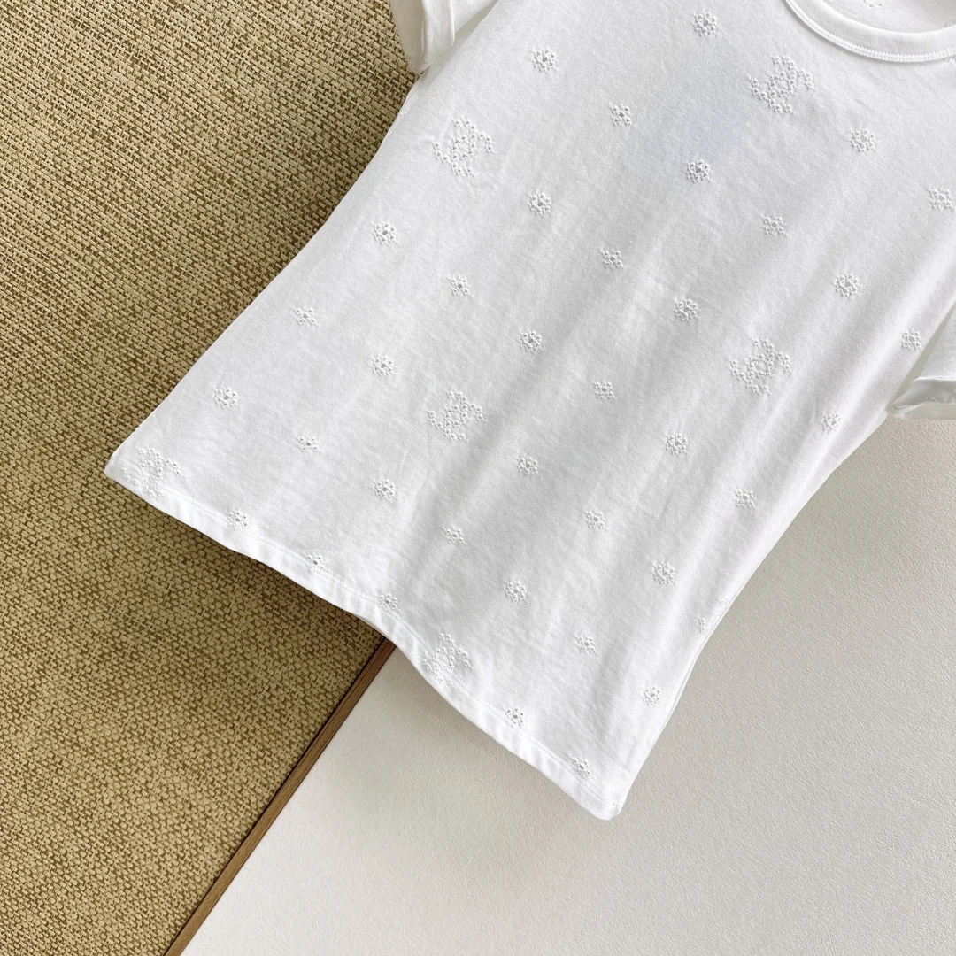CHANEL T-shirts Cotton S-M-L A65202608042743 - Image 7