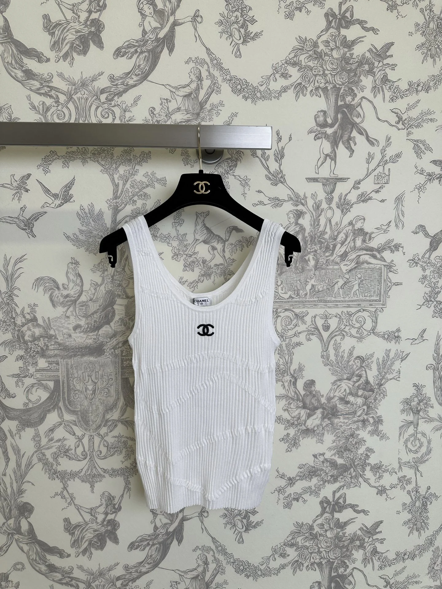 CHANEL T-shirts Knit S-M-L A65202608040371 - Image 2
