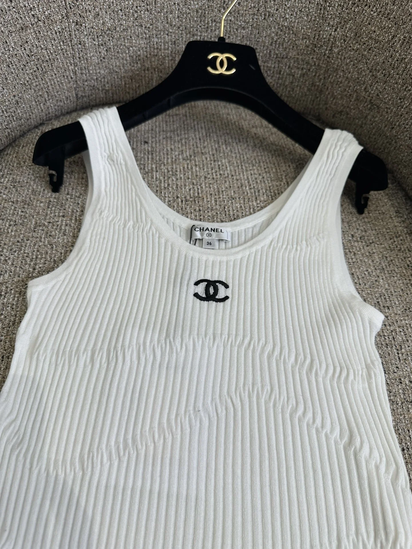 CHANEL T-shirts Knit S-M-L A65202608040371 - Image 4