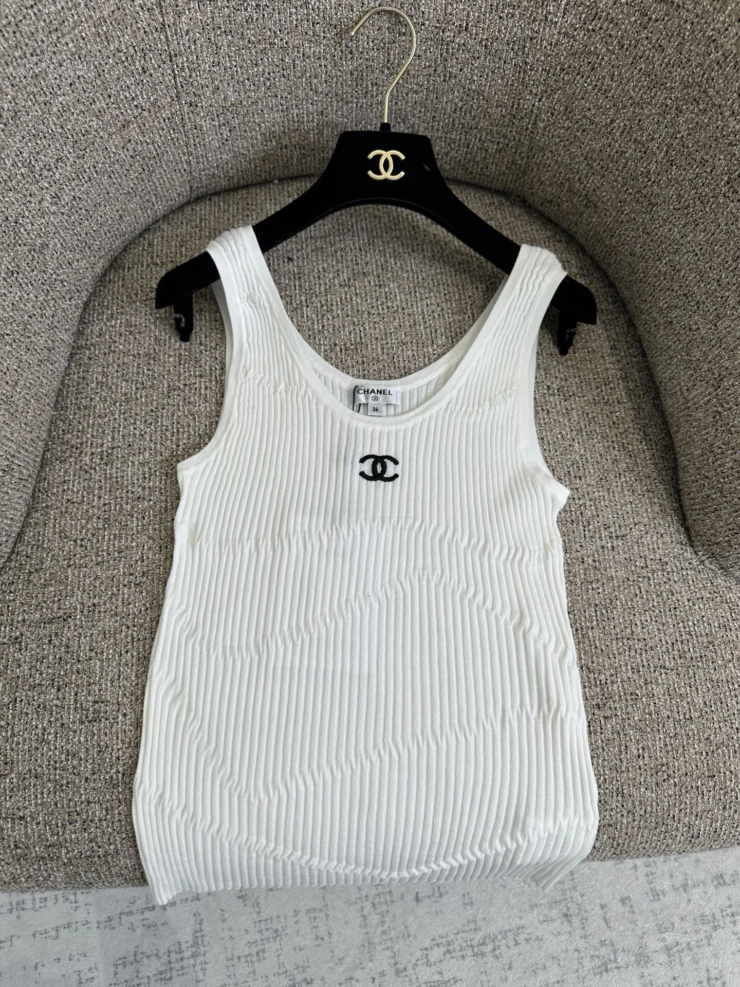 CHANEL T-shirts Knit S-M-L A65202608040371 - Image 6