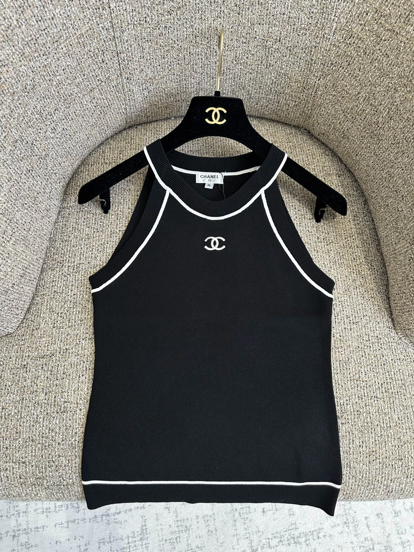 CHANEL T-shirts Knit S-M-L A65202608040372 - Image 6