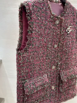 Alternative view of CHANEL T-shirts S-XL C20202608040389