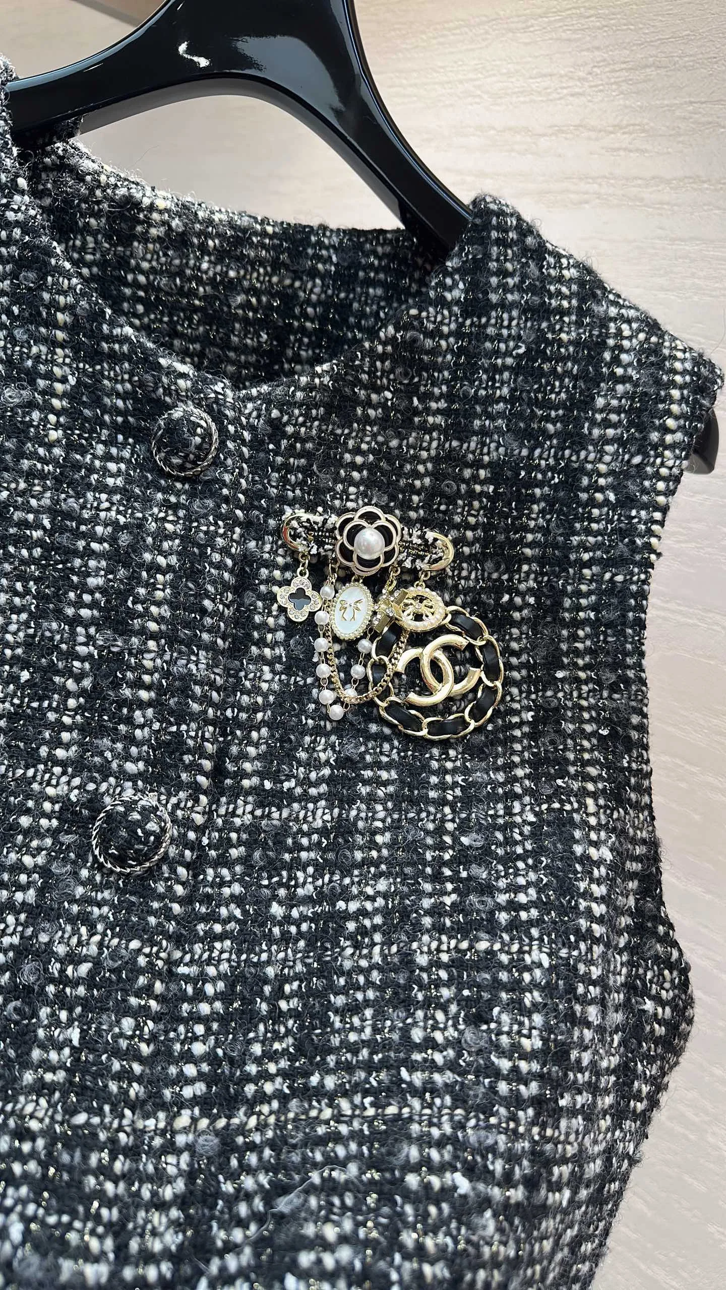 CHANEL T-shirts Tweed S-XL C10202608040386 - Image 3
