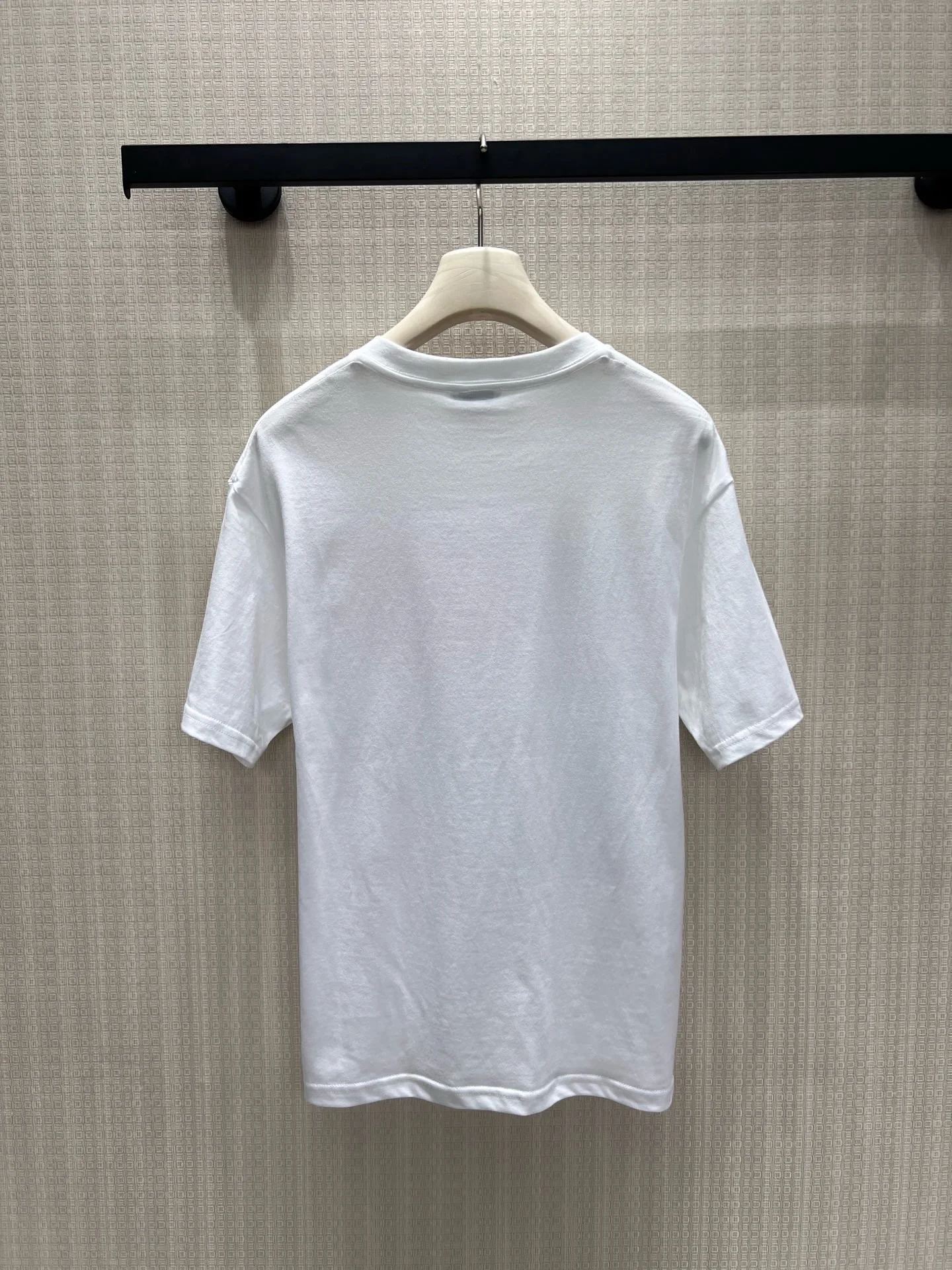 CHANEL T-shirts Washed Cotton S-M-L A55202608041562 - Image 2