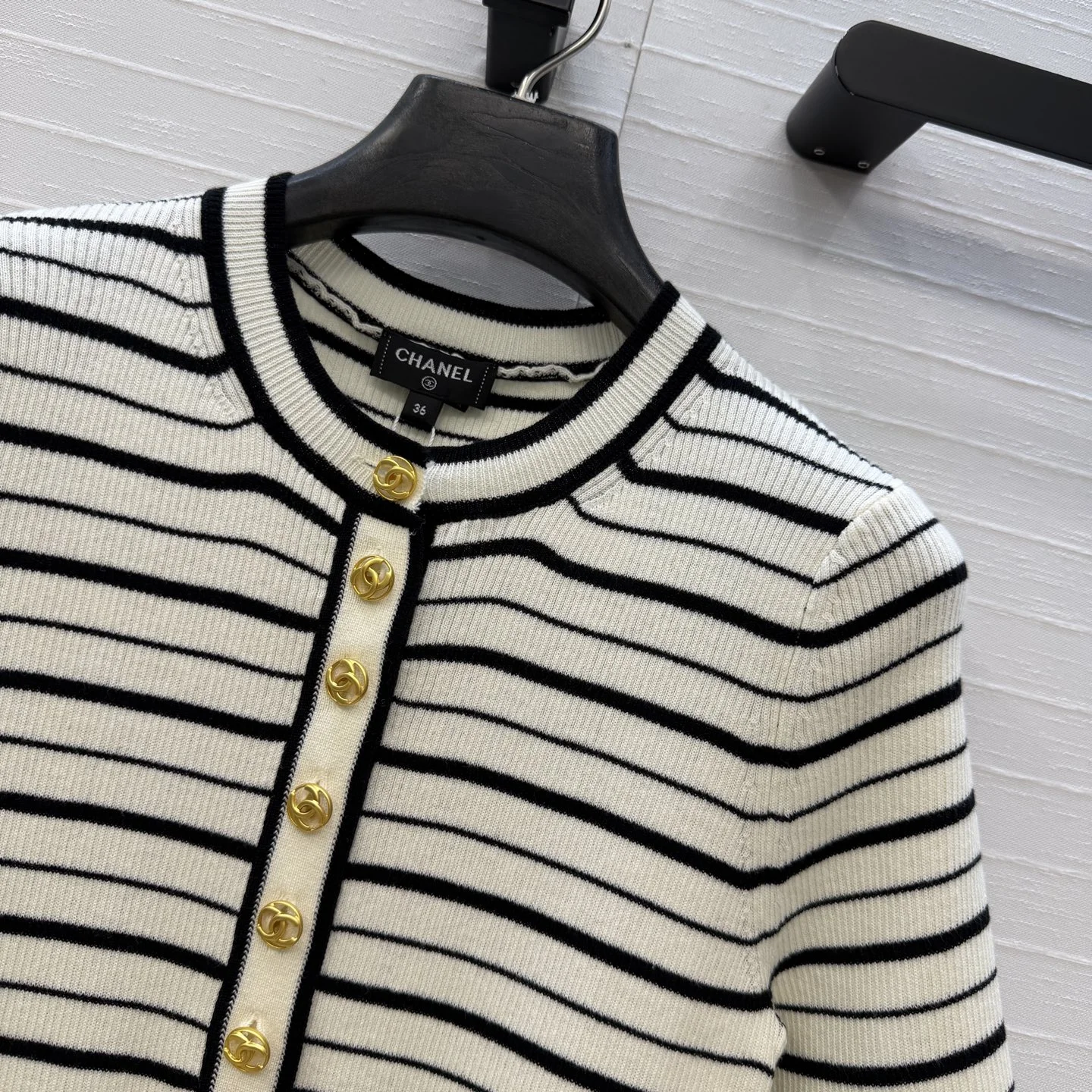 CHANEL T-shirts Yarn 36-40 B60202608041682 - Image 4