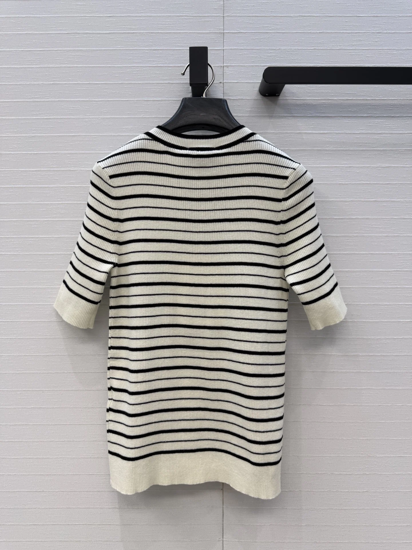 CHANEL T-shirts Yarn 36-40 B60202608041682 - Image 8