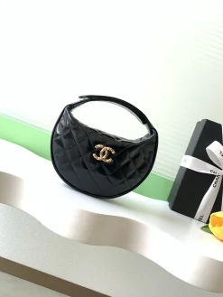 CHANEL Top Handle Bags (Black-Gold) 11X19X8CM F00202608072318