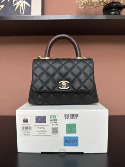 CHANEL Top Handle Bags Caviar Leather (Black-Gold) 19X14X9CM F20202608072564