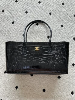 CHANEL Top Handle Bags Crocodile Embossed Leather (Black-Gold) 39X20X13CM H80202608070445