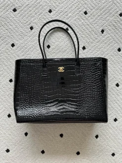 CHANEL Top Handle Bags Crocodile Embossed Leather (Black-Gold) 40X31X15 CM I80202608070446