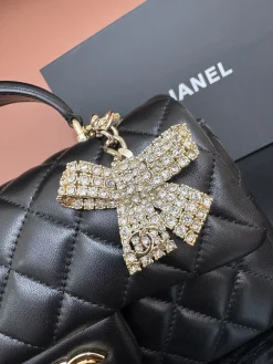 Alternative view of CHANEL Top Handle Bags Lamb Leather (Black-Gold) 20X12X6CM F00202608073256