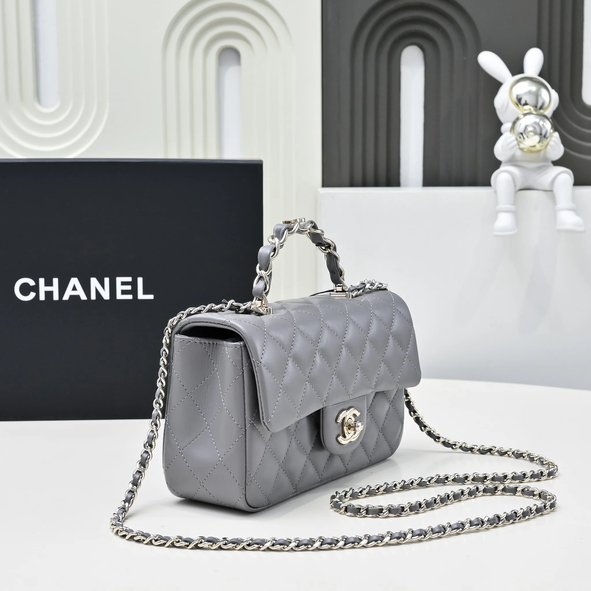 CHANEL Top Handle Bags Lamb Leather (Grey-Silver) 20X12X6CM G00202608072804 - Image 3