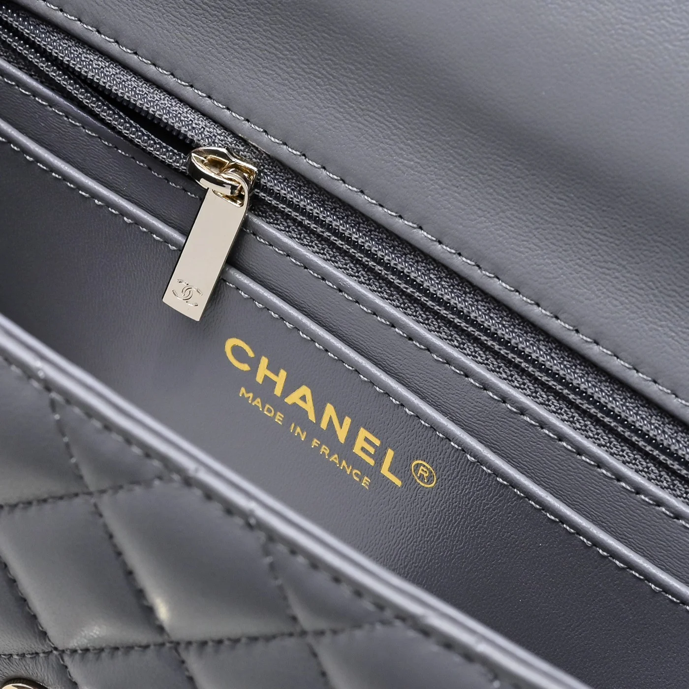 CHANEL Top Handle Bags Lamb Leather (Grey-Silver) 20X12X6CM G00202608072804 - Image 8