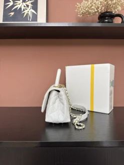 Alternative view of CHANEL Top Handle Bags Leather (White-Gold) 19X14X9CM F20202608072567