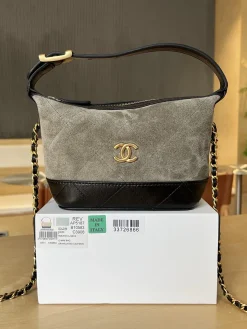 CHANEL Top Handle Bags Metal (Gray-Black) 21X19X6CM F00202608070835