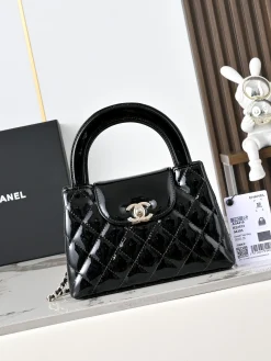 CHANEL Top Handle Bags Patent Leather (Black-Gold) 13X19X7CM F50202608072783