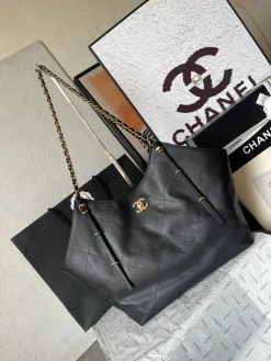 Alternative view of CHANEL Totes Bags Calfskin Leather (Black-Gold) 31X47X11CM G50202608073203