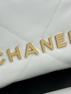 Alternative view of CHANEL Totes Bags Calfskin Leather (White-Gold) 20X19X6CM E00202608073042