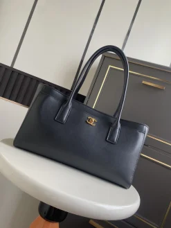 CHANEL Totes Bags Caviar Leather (Black-Gold) 20X39X13CM I00202608070583