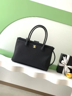 CHANEL Totes Bags Caviar Leather (Black-Gold) 24X36X14CM I00202608072762