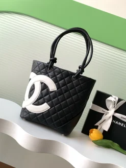 CHANEL Totes Bags Caviar Leather (Black-White) 20X16X7CM G90202608072621