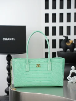 Alternative view of CHANEL Totes Bags Crocodile Embossed Leather (Mint Green-Gold) 20X39X13CM I00202608070602